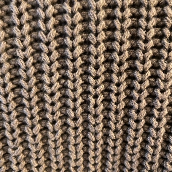 Express Women’s chunky knit cardigan sweater size small - Picture 4 of 5